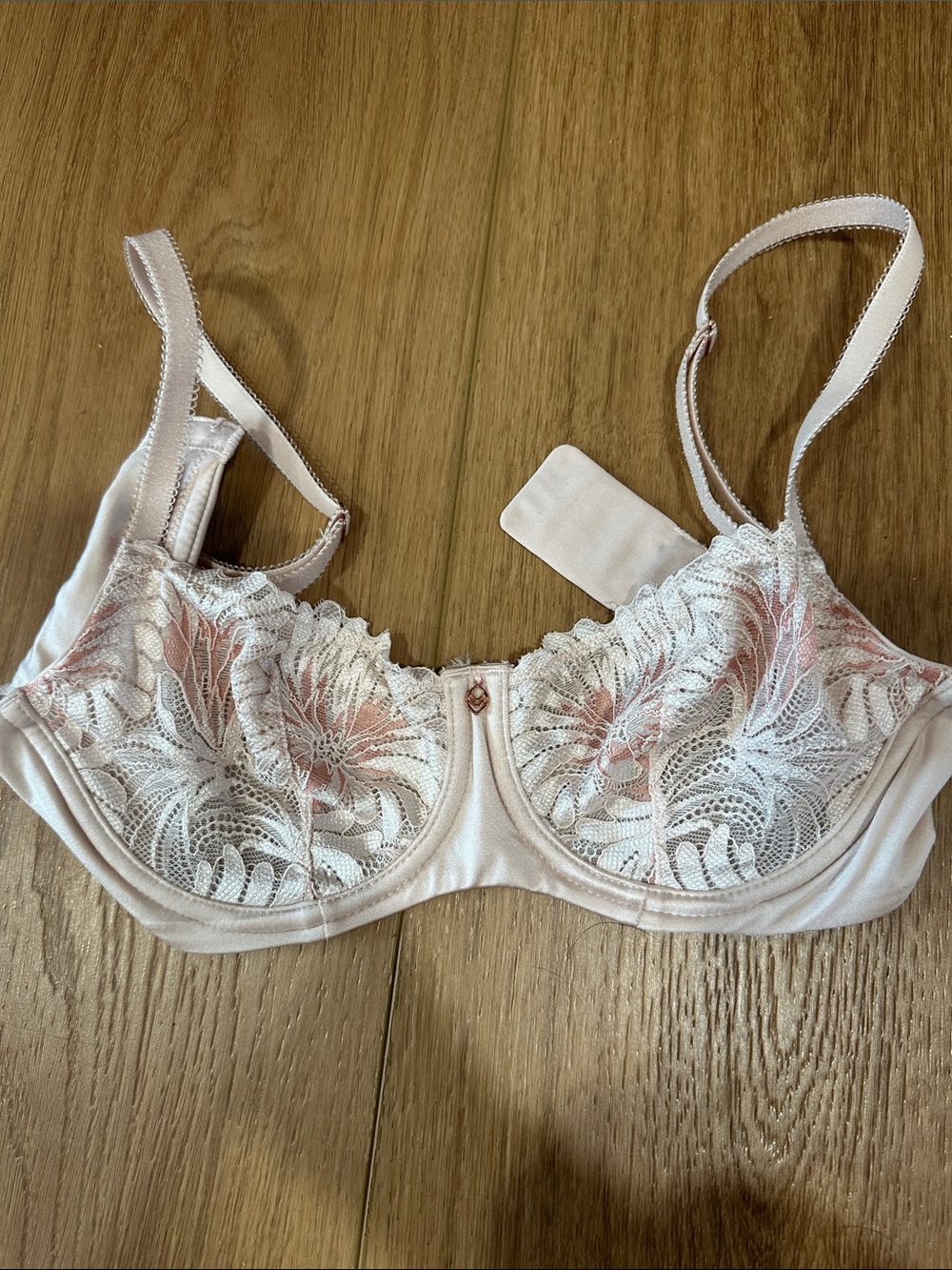 Women's Lace Underwire Bra - Blush Pink